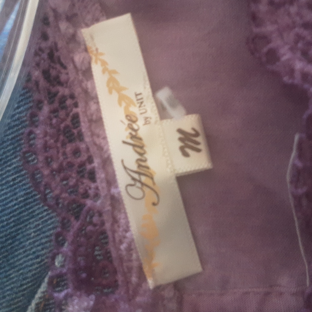 Andree By Unit Lilac Top Crochet & Lace Detail Sz M - Picture 9 of 10